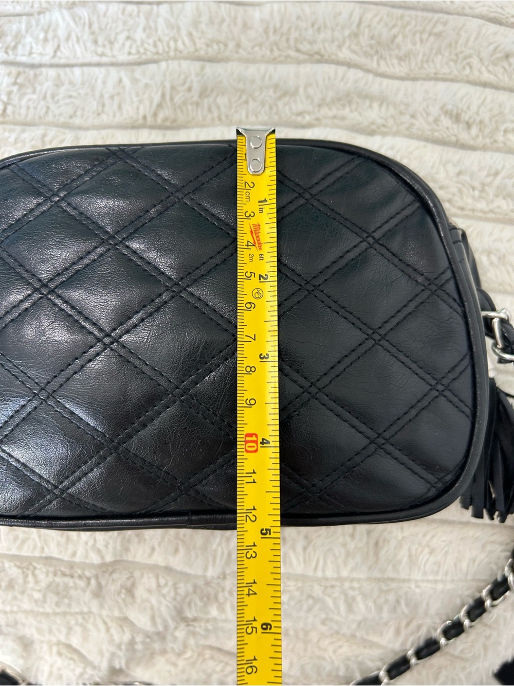 Remo Crossbody Bag with Chain Strap - Picture 7 of 10